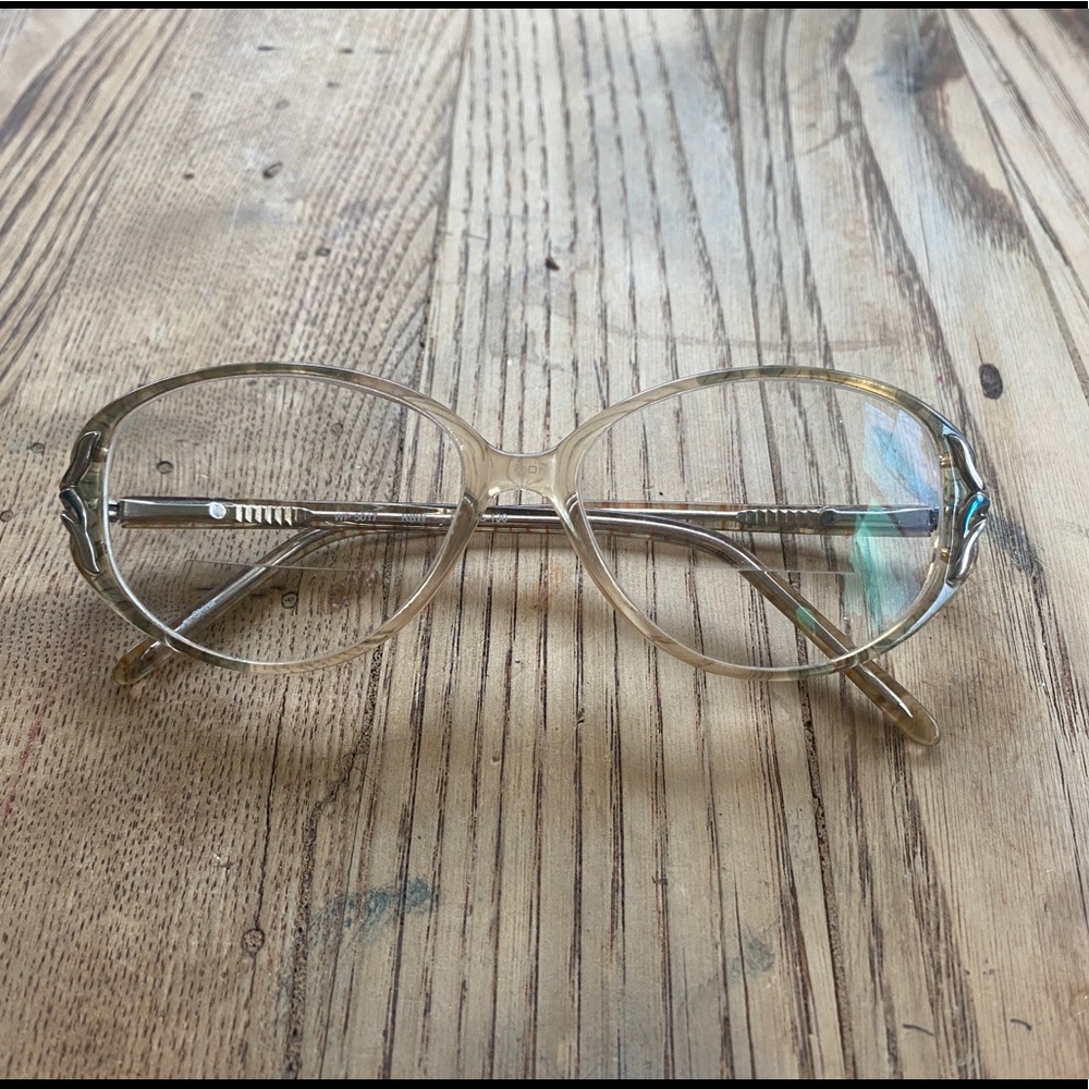 Clear frame vintage glasses